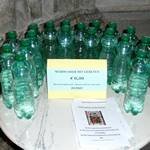 Weihwasser in Flaschen