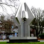 Großes Stahlkunstwerk