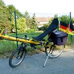 Mein Liegerad mit 2 Deutschlandfahnen