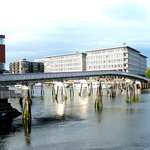 elegante Fussgaengerbruecke