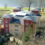 Ausblick vom Aufzug auf das Parkhotel und die Elbe