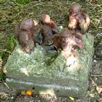 Betonplatte mit 4 Engeln